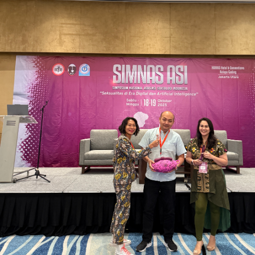 Ketika Seksologi Bertemu Teknologi:  Demo Sex Toys di Simposium Nasional ASI 2025